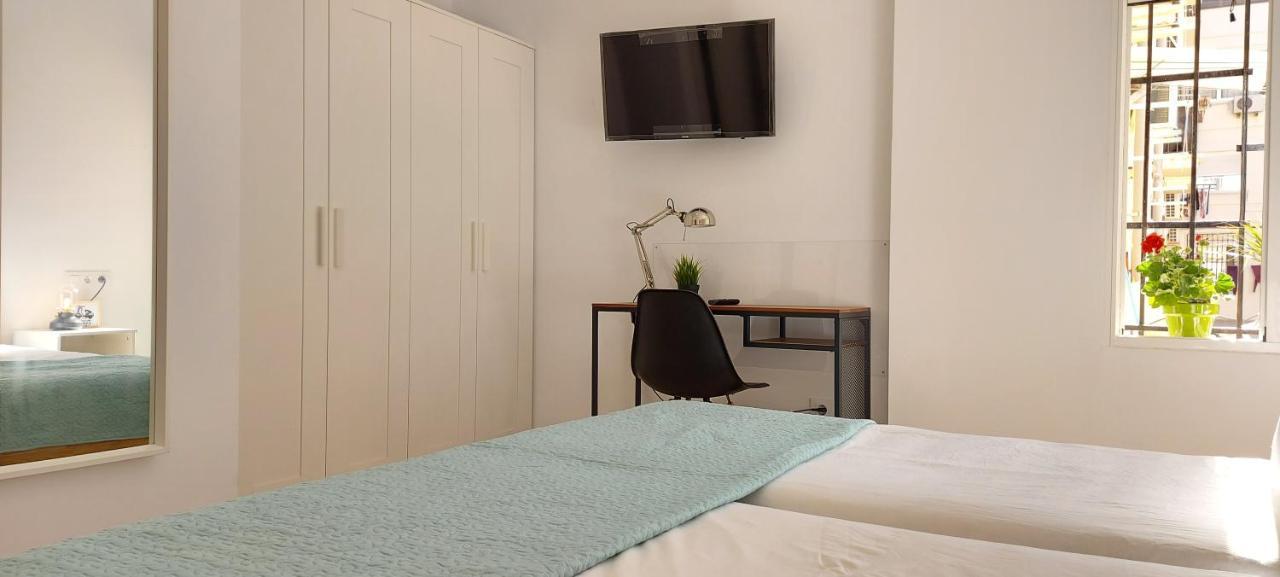 Apartamento Playa Valencia Beach Екстериор снимка